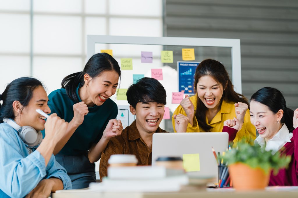 Jasa Buzzer membantu perkembangan Bisnis